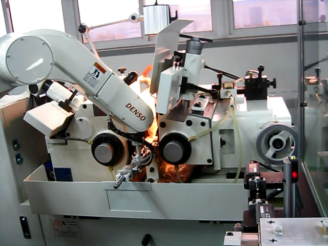 �C(j��)������ĥ���ɑ�(y��ng)��